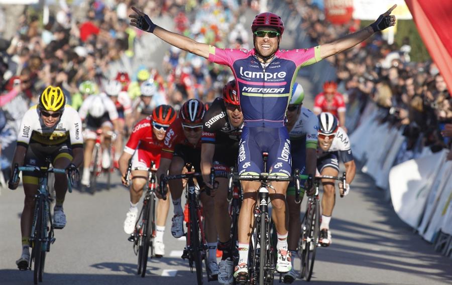 Davide Cimolai (Lampre-Merida) vince la sesta tappa della Volta a Catalunya