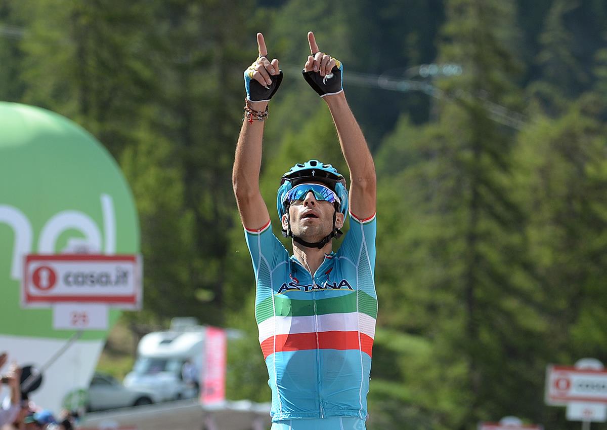 Vittoria di Vincenzo Nibali nella 19/a tappa del Giro d'Italia 2016
