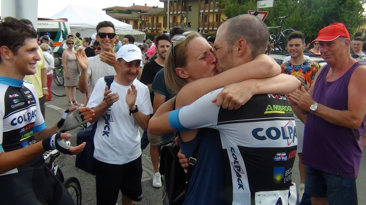 Davide Orrico, neo campione d'Italia, prima di salire sul podio, ha chiesto alla sua ragazza Nadia di sposarlo