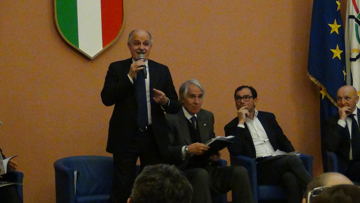 L'intervento del presidente Renato Di Rocco