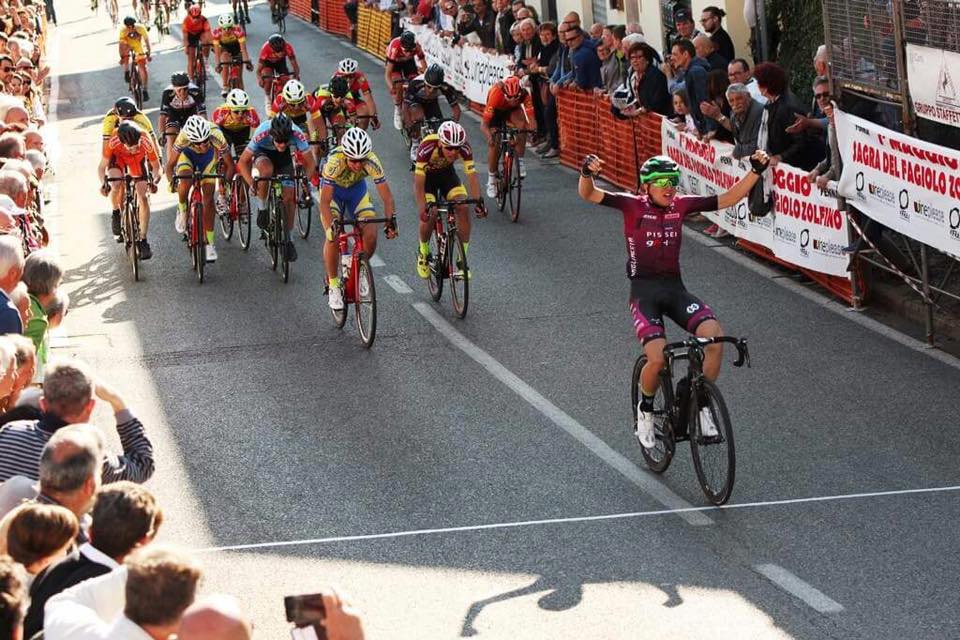 Alessandro Iacchi vince a Penna di Terranuova Bracciolini