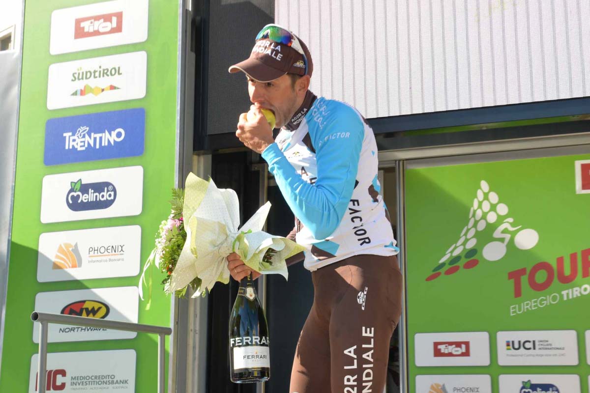 Matteo Montaguti felice per la sua vittoria