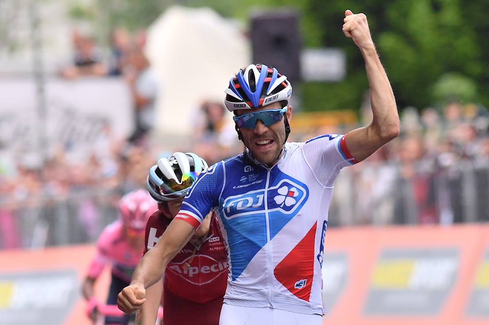Thibaut Pinot vince ad Asiago la penultima tappa del Giro 100