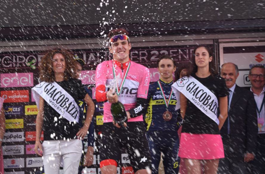 Il russo Pavel Sivakov vince il Giro d'Italia U23