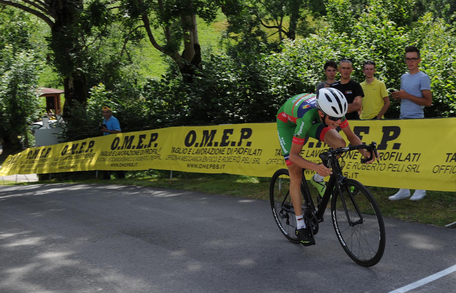 Alberto Amici vince la Cronoscalata Gardone V.T. - Prati di Caregno 2017