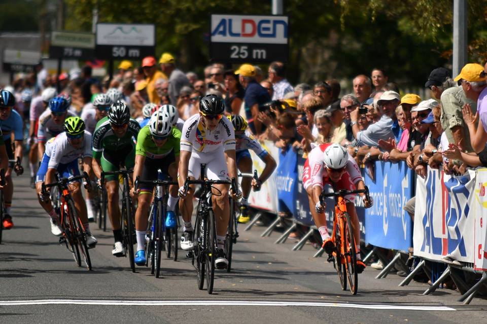 Alvaro Jose Hodeg vince la sesta tappa del Tour de l'Avenir