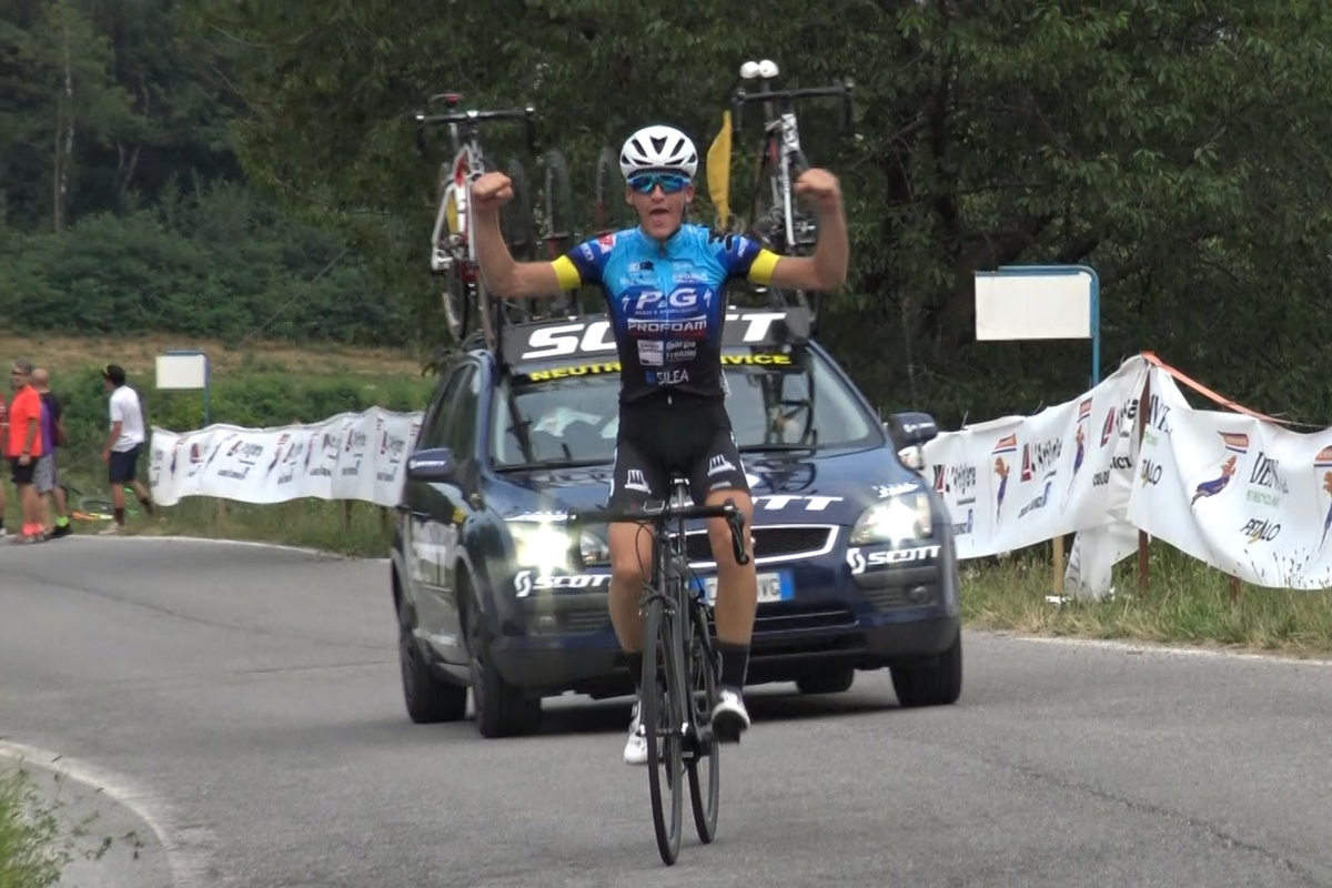 Alessandro Baroni vince la Costilgiole Saluzzo-Lemma per Juniores