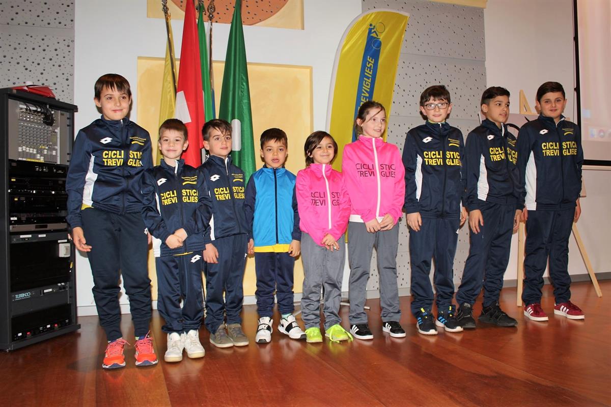 La squadra Giovanissimi 2019 della Ciclistica Trevigliese