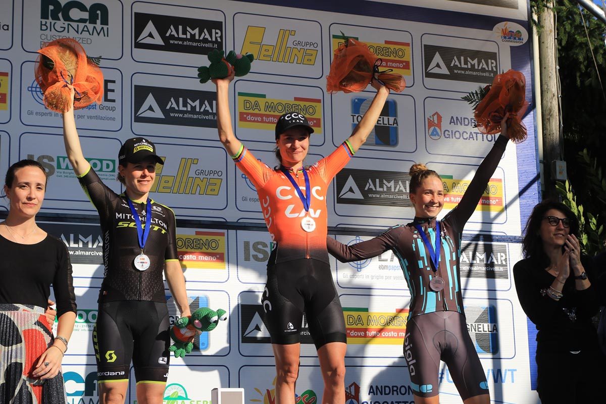 Il podio del Trofeo Binda di Cittiglio (foto Fabiano Ghilardi)