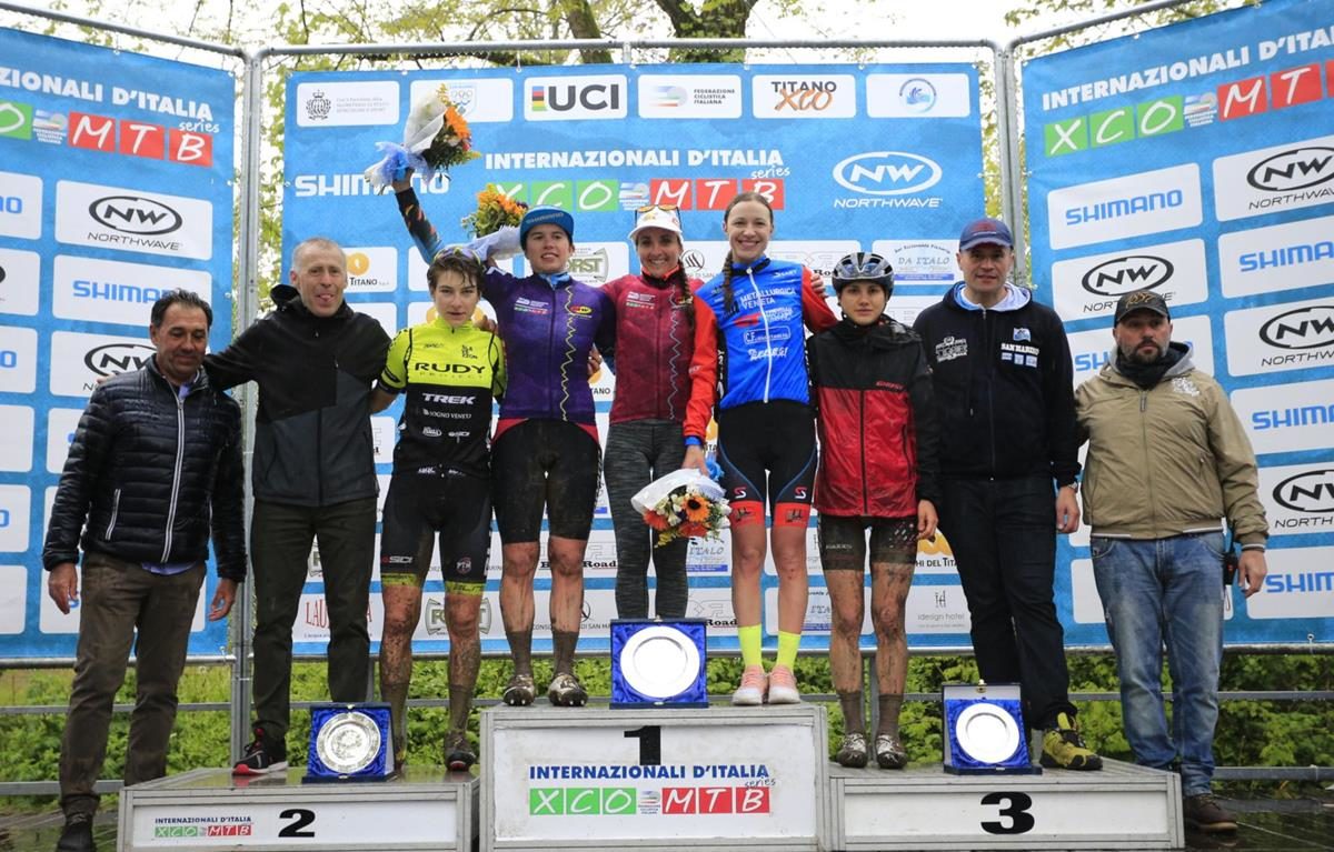 Il podio Donne Open della Titano XCO 2019 (foto Mario Pierguidi)