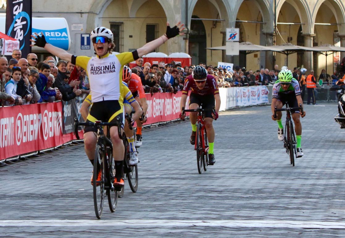 Davide De Cassan vince la GF Cassani Giovani 2019 (foto Photobicicailotto)