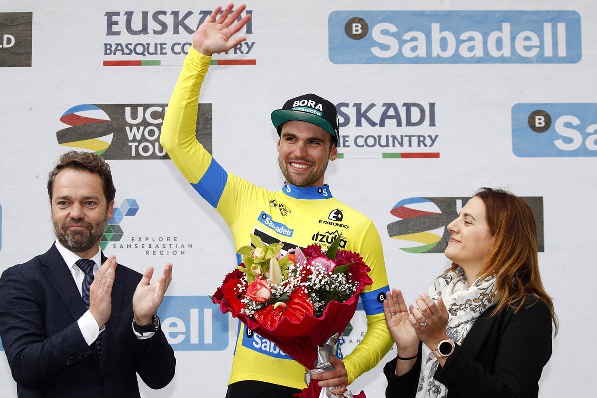 Maximilian Schachmann sempre leader della Itzulia Basque Country (foto BettiniPhoto)