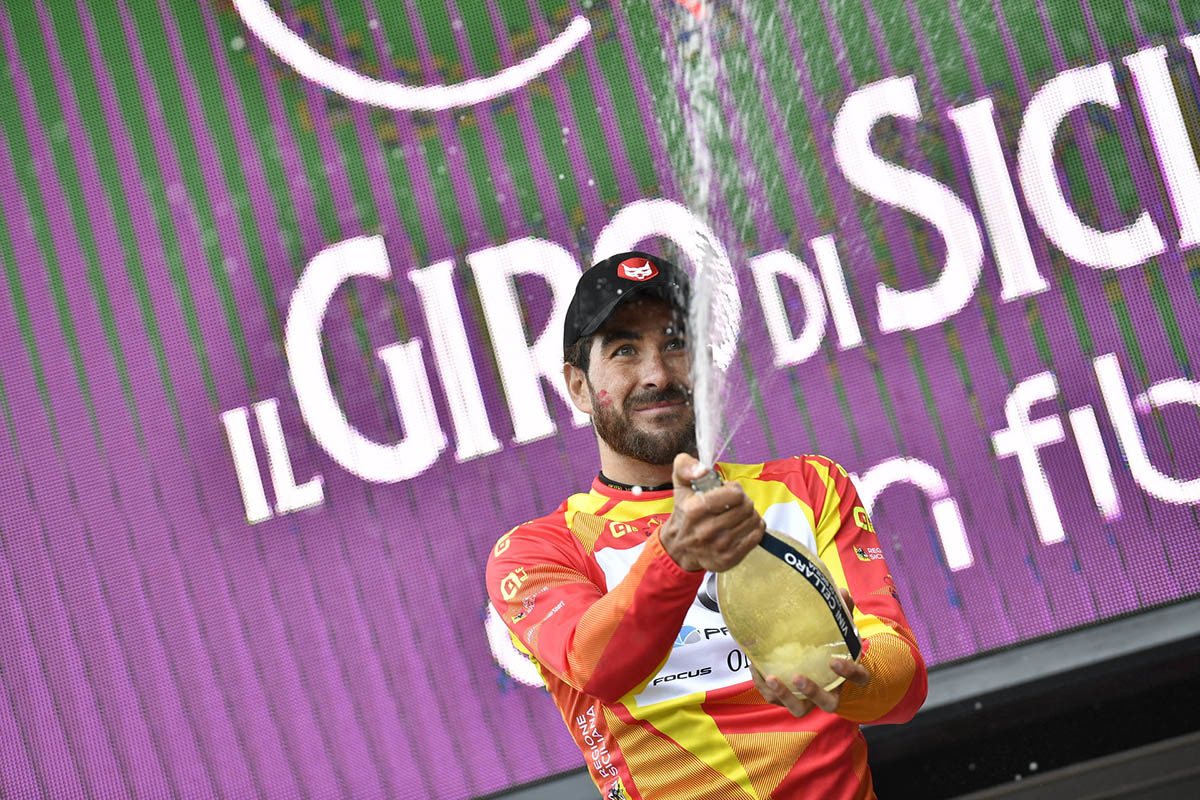 Riccardo Stacchiotti primo leader del Giro di Sicilia 2019 (foto LaPresse)