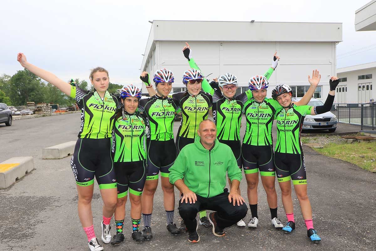 Festa per le ragazze del Gs Cicli Fiorin (foto Fabiano Ghilardi)