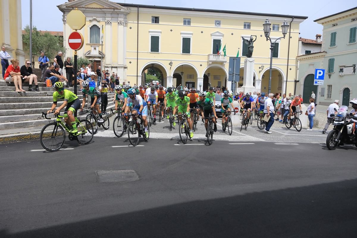 Un momento della gara Juniores di Bedizzole (foto Fabiano Ghilardi)