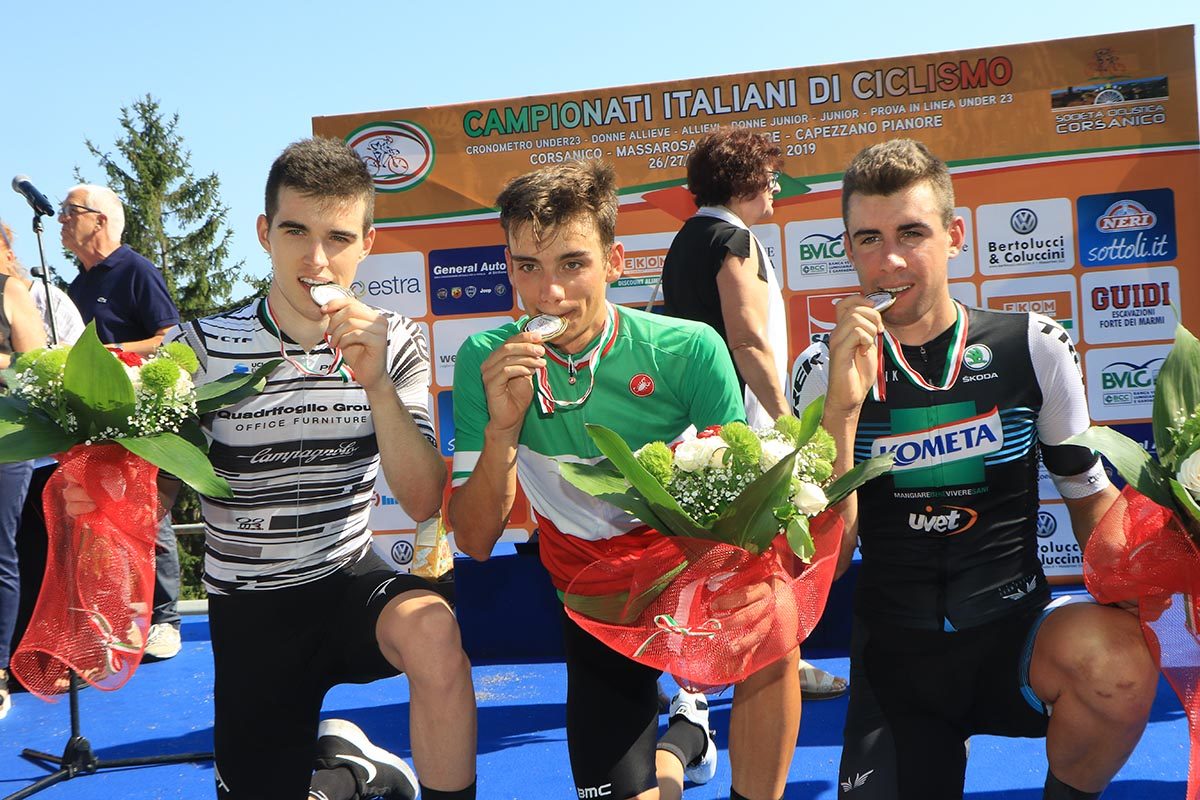 Il podio del Campionato Italiano a cronometro U23 vinto da Matteo Sobrero (foto Fabiano Ghilardi)