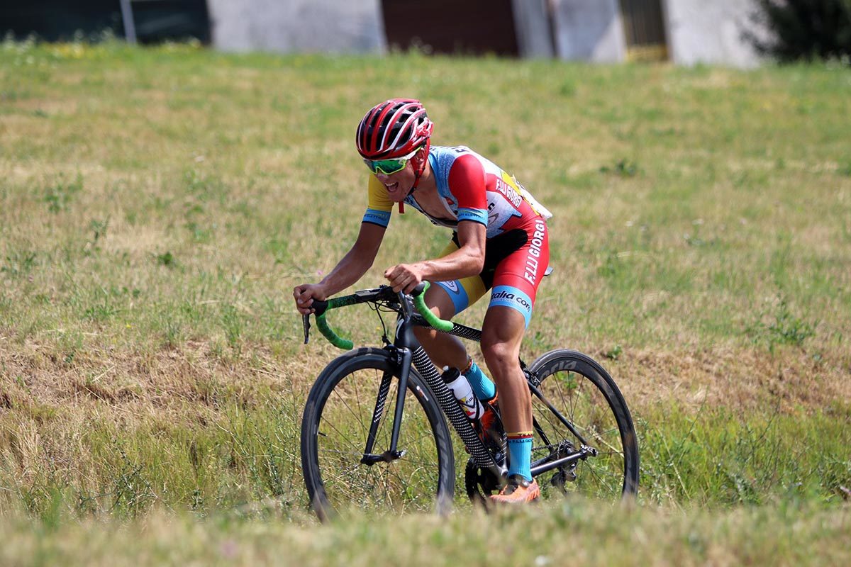 Alessio Martinelli terzo classificato nella Cronoscalata a Cerro Veronese per Juniores (foto Photobicicailotto)