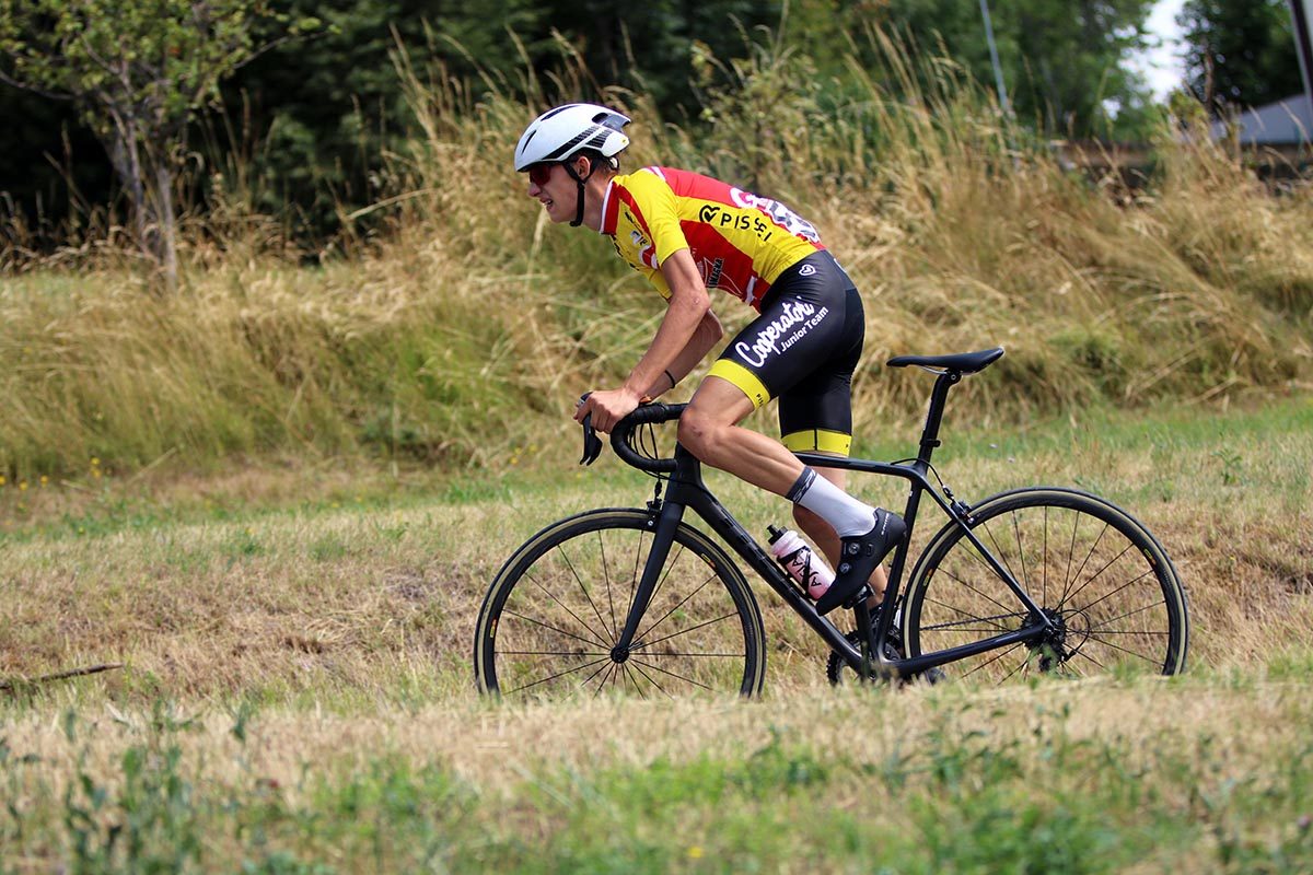 Federico Biagini secondo classificato nella Cronoscalata a Cerro Veronese per Allievi (foto Photobicicailotto)