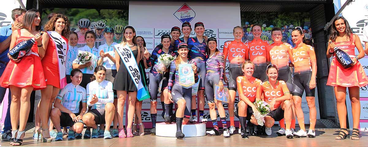 Il podio della cronosquadre del Giro Rosa 2019 (foto F.Ossola)