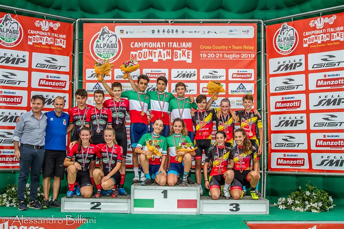 Il podio del Campionato Italiano Team Relay Giovani (foto Alessandro Billiani)