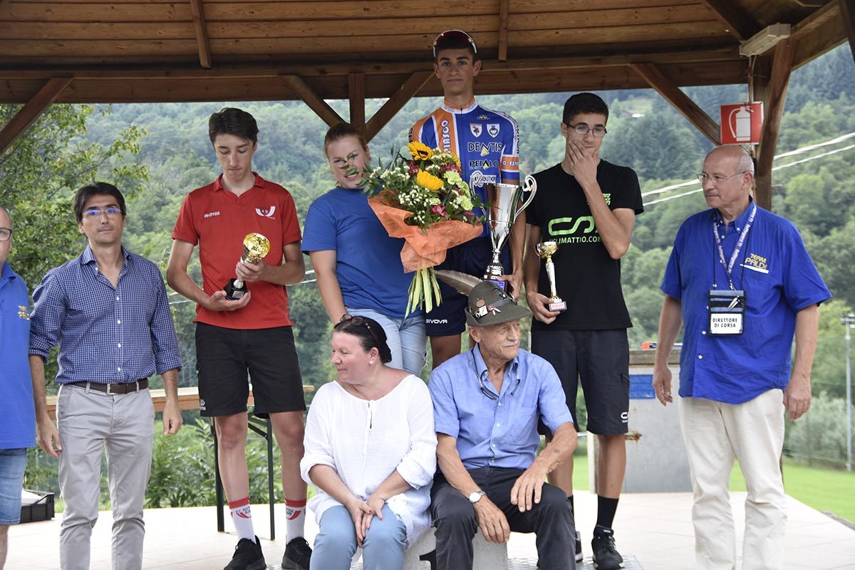 Il podio della gara Allievi di Bioglio (foto Morett)
