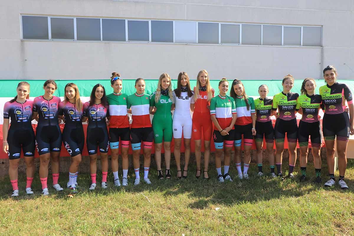 Il podio del Campionato Italiano Cronosquadre Donne Junior (foto Fabiano Ghilardi)