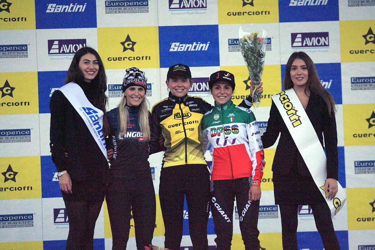 Il podio della gara Donne Open del Gp Guerciotti (foto Fabiano Ghilardi)