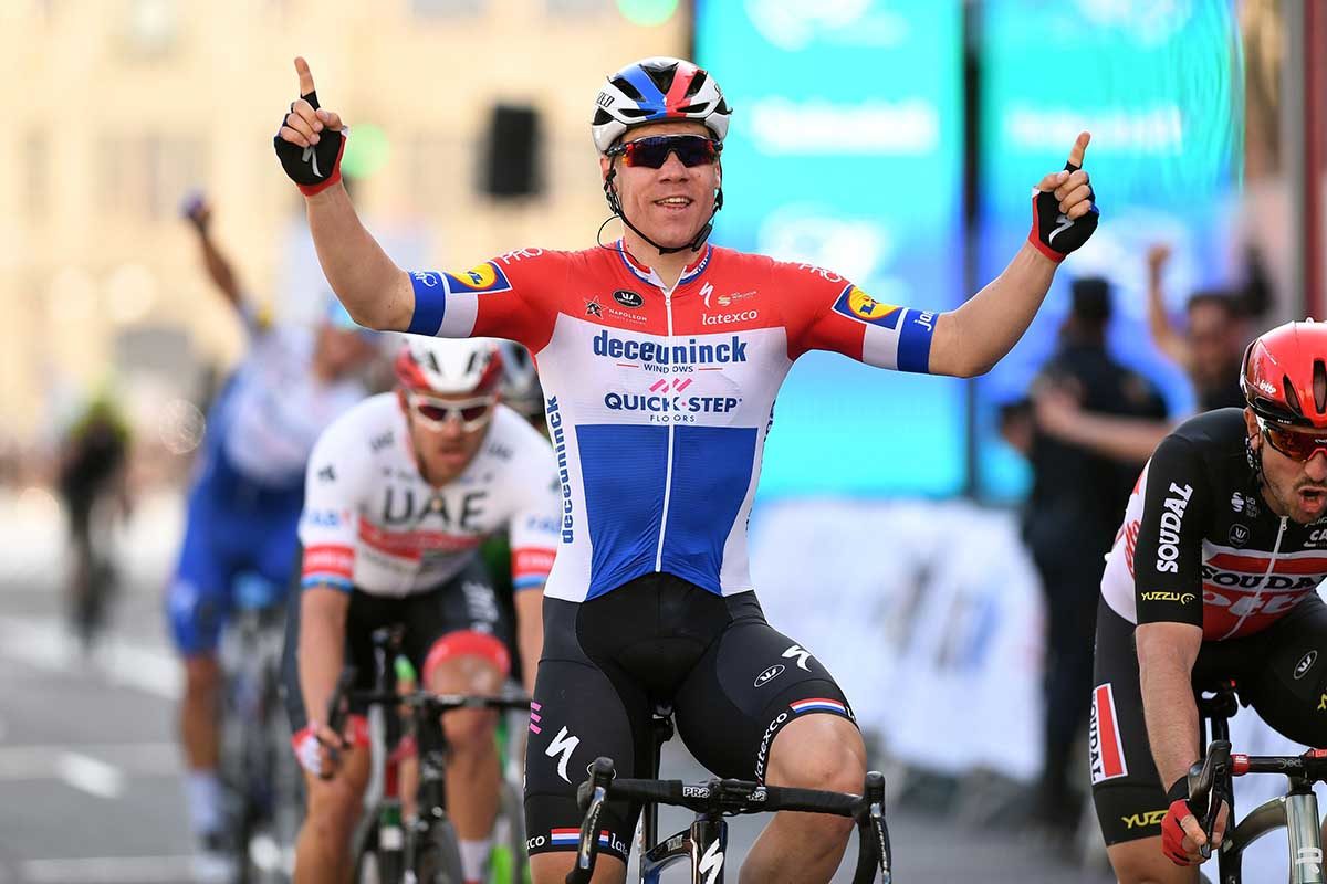 Fabio Jakobsen vince la quinta tappa della Volta Valenciana (foto David Ramos/Getty Images)