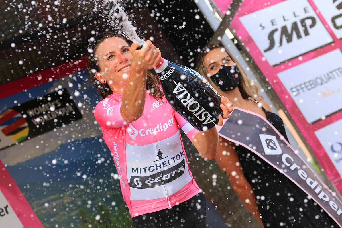 Annemiek Van Vleuten maglia rosa anche dopo la quinta tappa del Giro Rosa 2020 (foto F. Ossola)