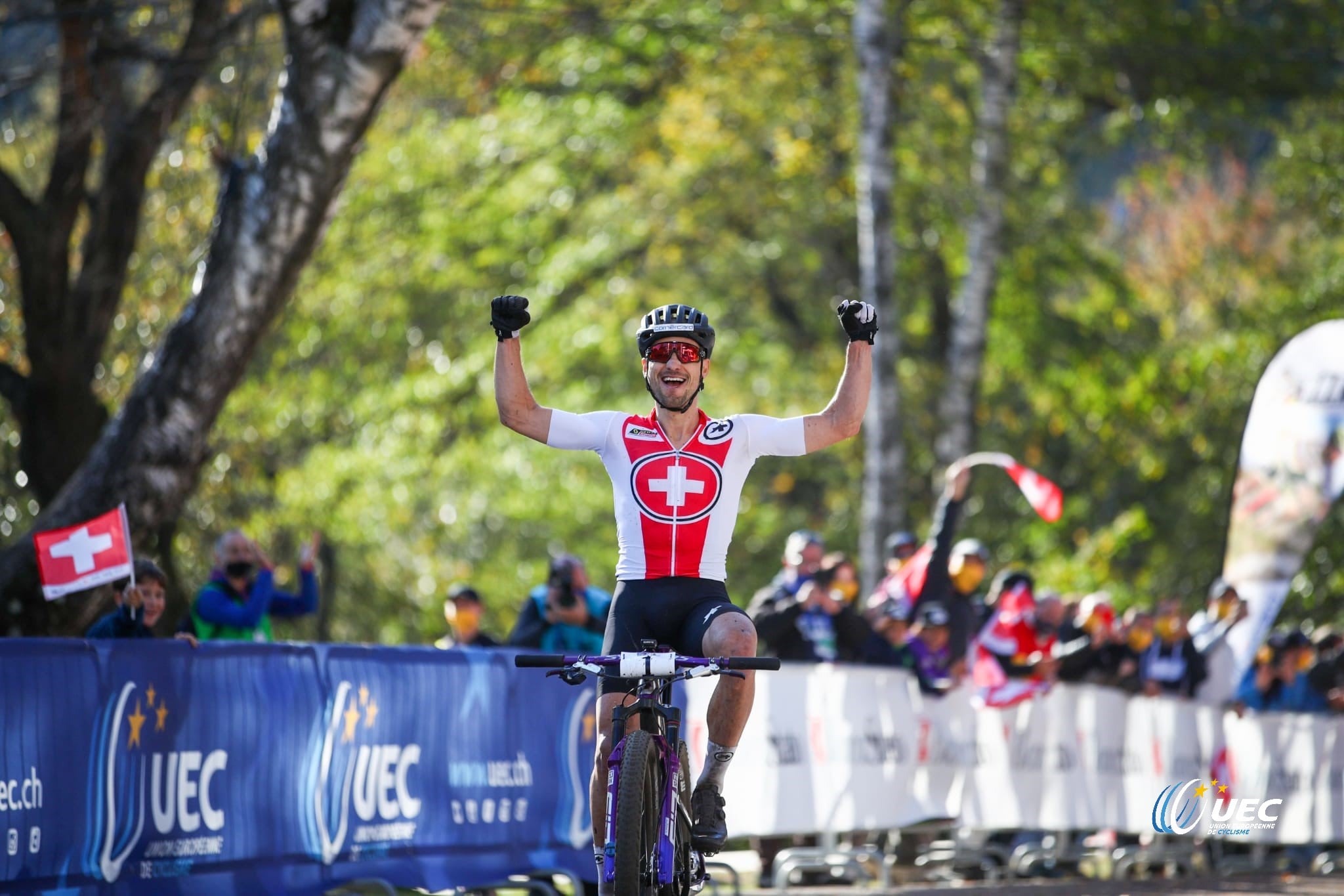 Nino Schurter vince il Campionato Europeo XCO 2020 (foto UEC/Michele Mondini)