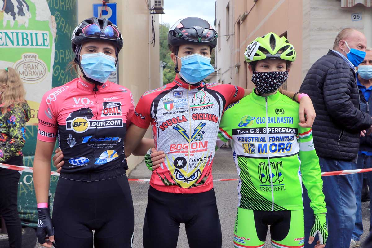 Il podio della gara Donne Esordienti di Sarcedo (foto Fabiano Ghilardi)