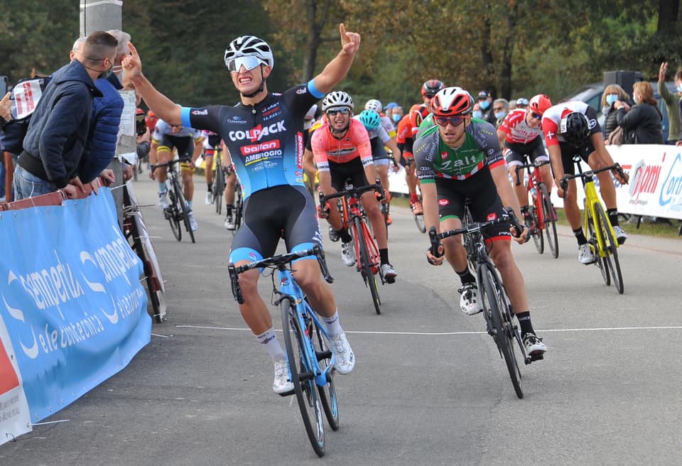 Davide Persico vince a Castelletto Cervo