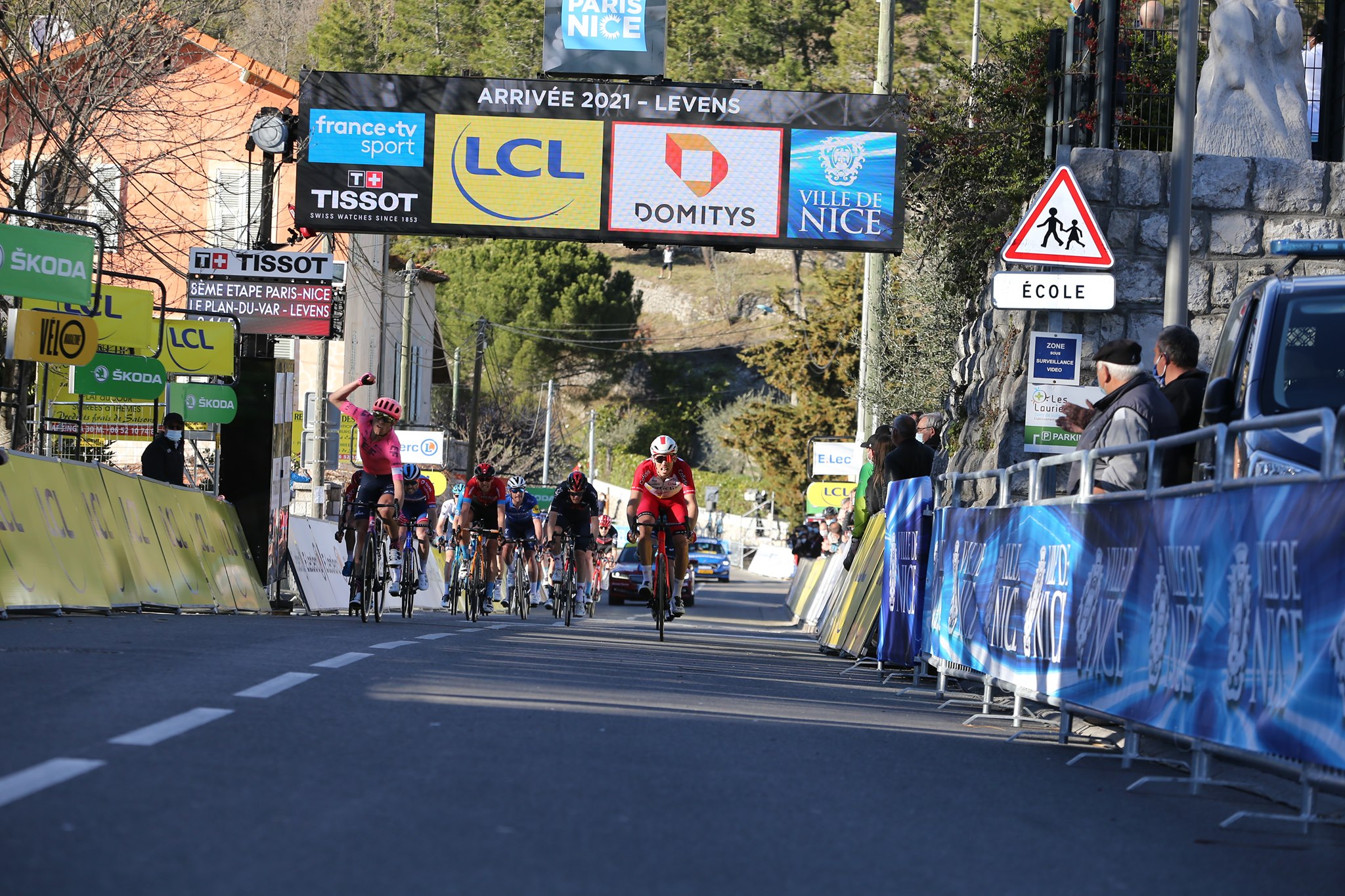 Magnus Cort Nielsen vince l'ottava e ultima tappa della Parigi-Nizza 2021 (foto ASO / F. Boukla)