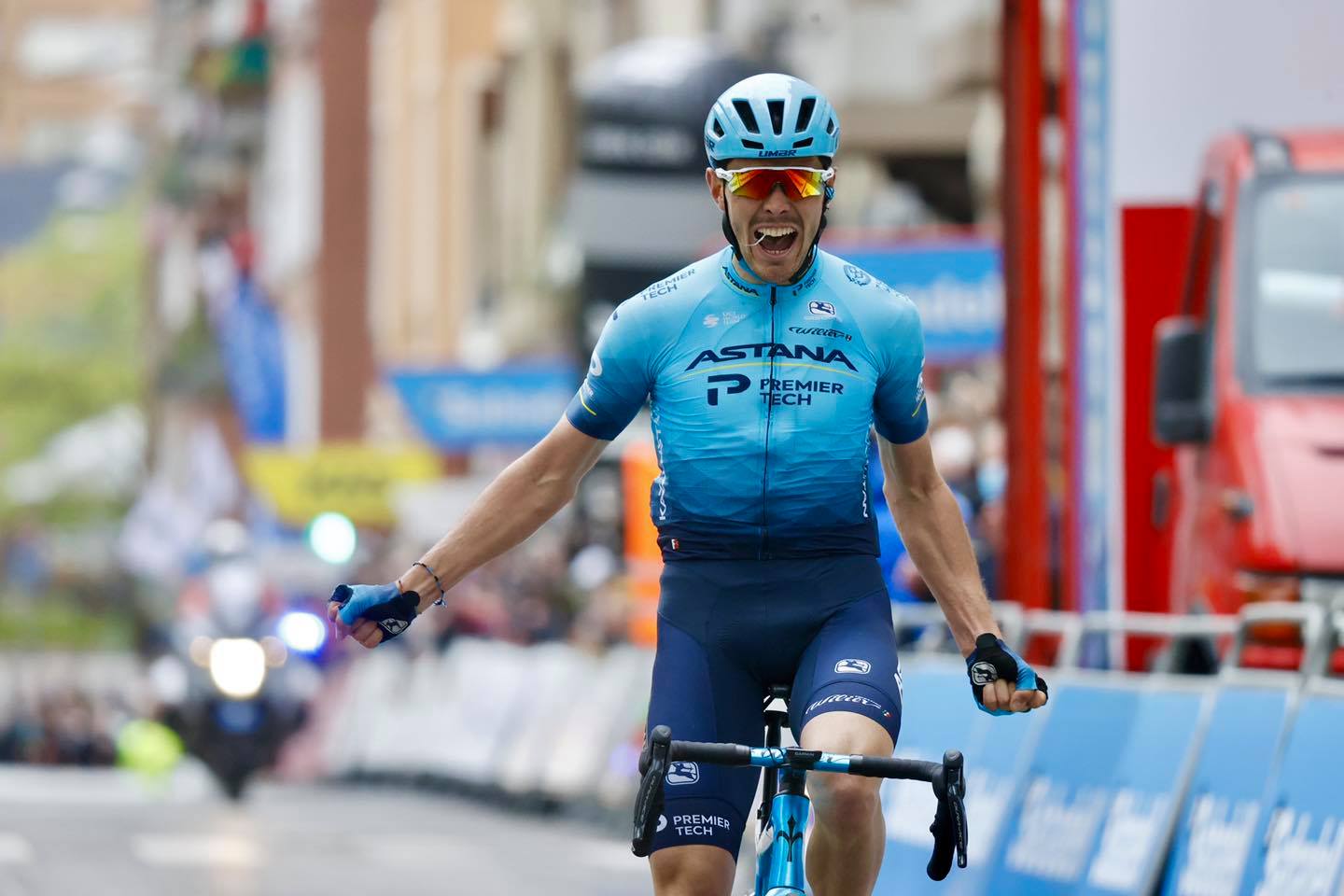 Alex Aranburu vince la seconda tappa del Giro dei Paesi Baschi 2021 (foto Photo Gomez Sport)