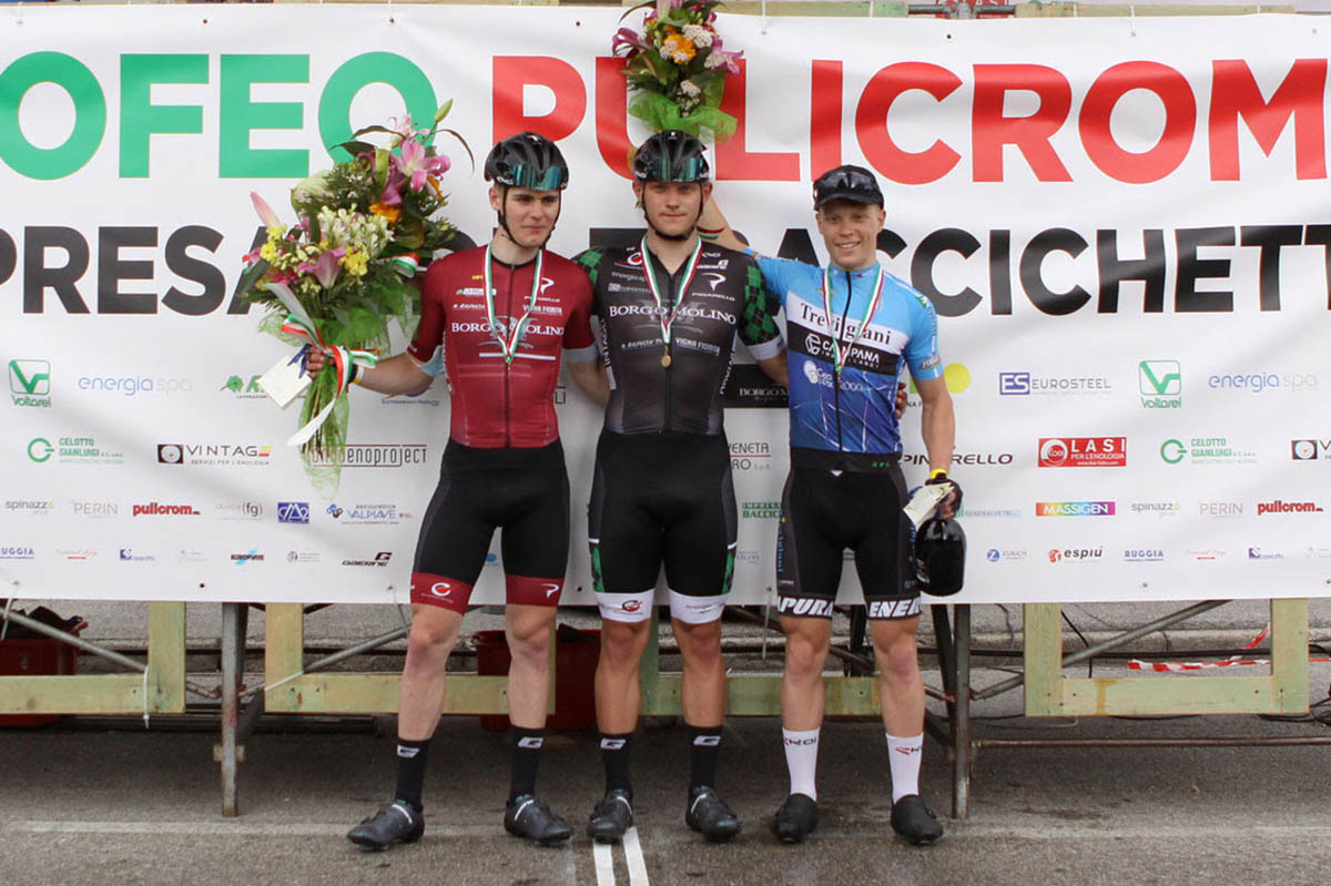 Il podio Juniores del Gp Rinascita (foto Scanferla)
