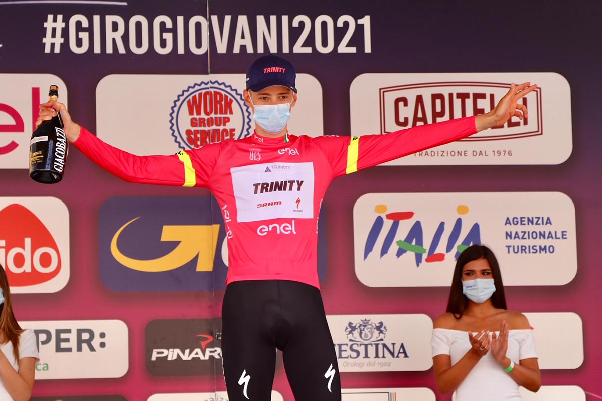 Ben Turner nuova maglia rosa del Giro d'Italia Under 23 (foto Photobicicailotto)
