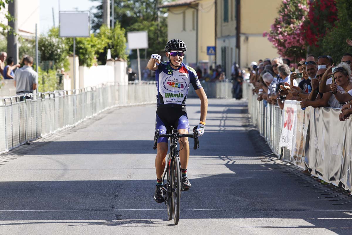 Manuel Tarozzi vince a Marciana