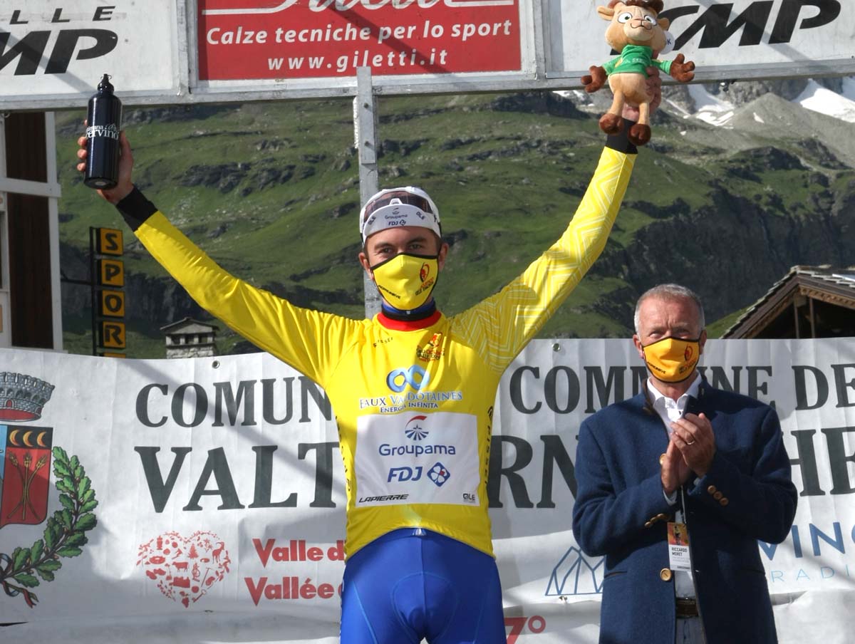 Reuben Thompson leader del Giro della Valle d'Aosta 2021 dopo la seconda tappa (foto Giuliano Viganò)