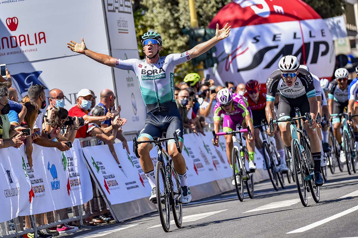 Pascal Ackermann vince la seconda tappa della Settimana Ciclistica Italiana 2021 (foto BettiniPhoto)