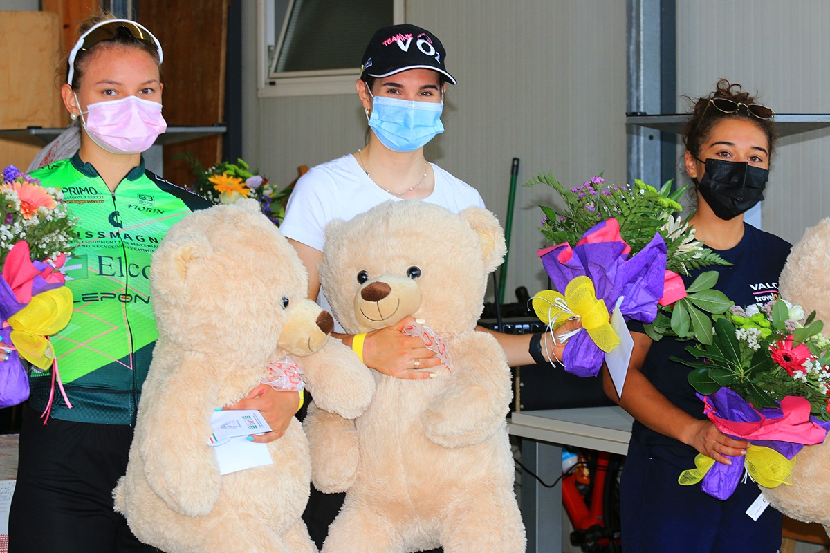 Il podio Donne Junior di Monselice (foto F. Ossola)