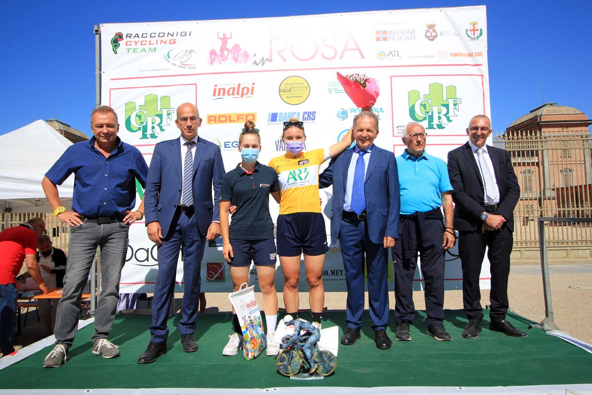 Il podio finale Donne Junior della Due Giorni in Rosa a Racconigi (foto F.Ossola)