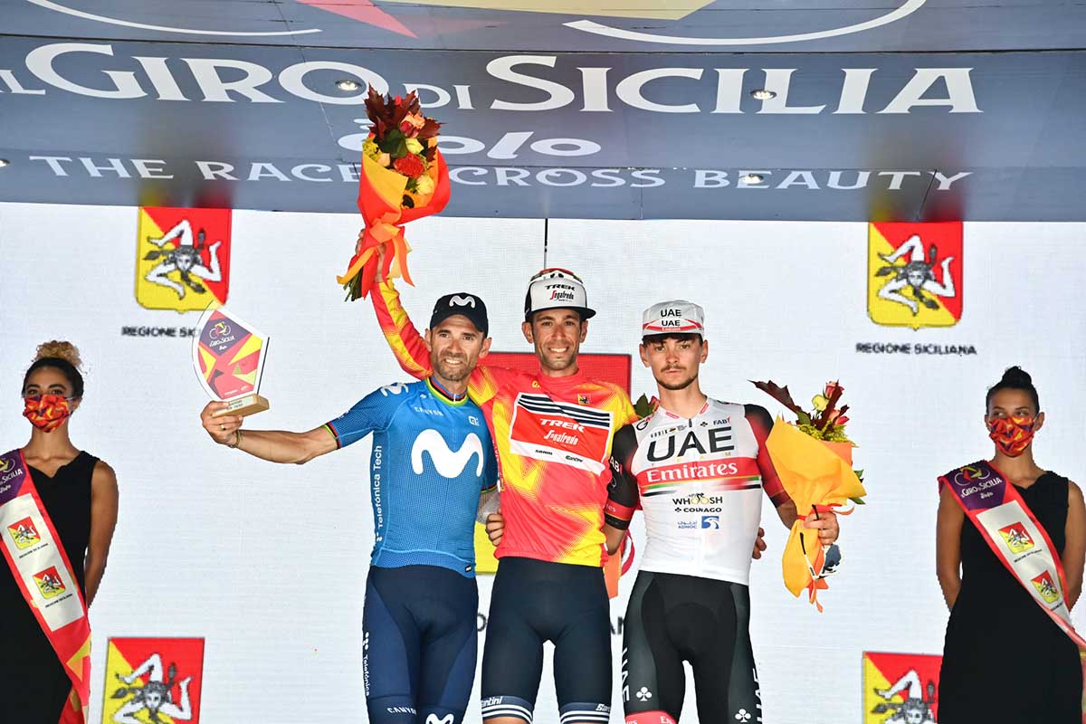 Il podio finale del Giro di Sicilia 2021 con Nibali, Valverde e Covi (foto LaPresse)