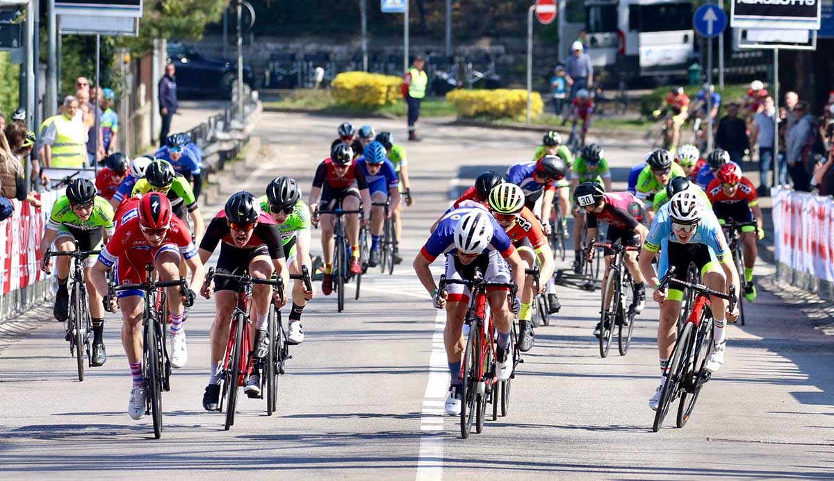 Alessio Magagnotti vince il Trofeo Martiri Trentini 2022 (foto Photobicicailotto)