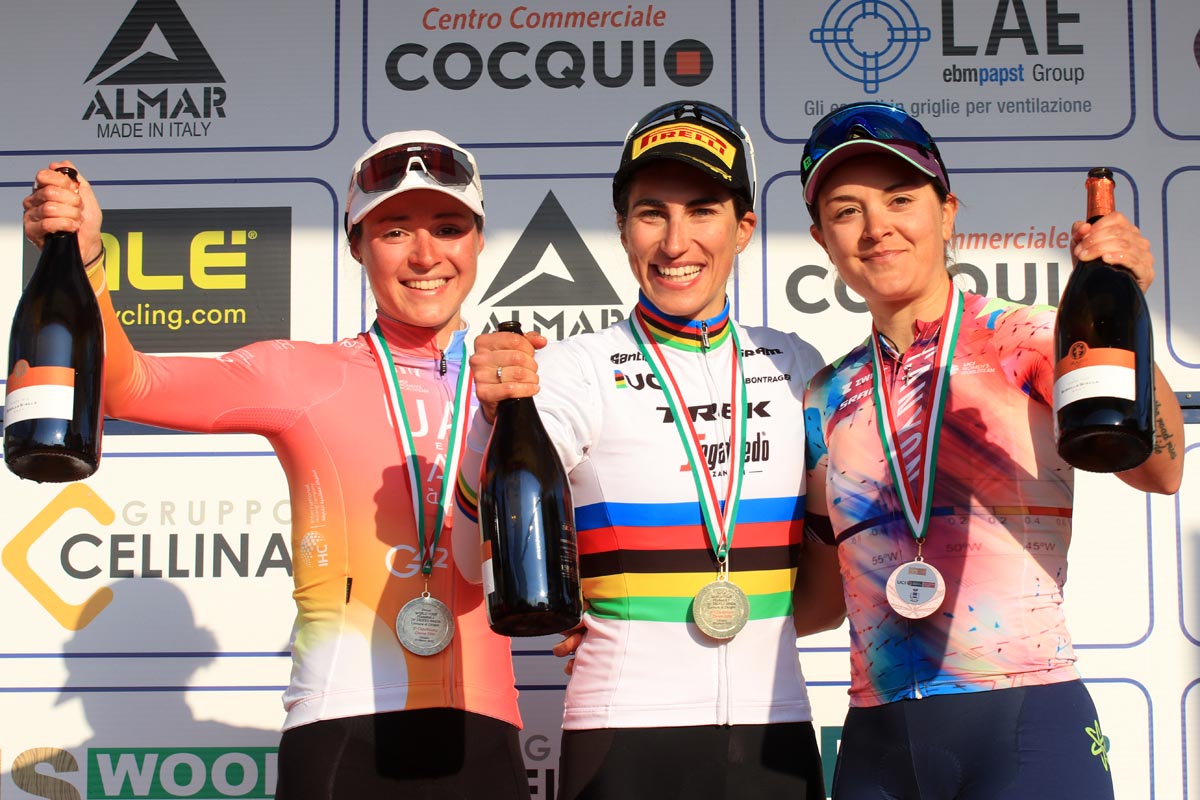 Il podio del Trofeo Binda a Cittiglio (foto Ossola)