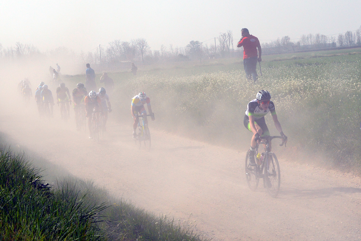 Lorenzo Nespoli sulle strade bianche di Gussago - Ph. Amaglio