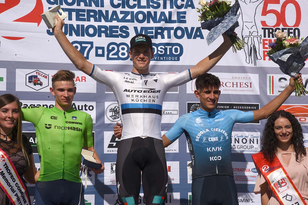 Il podio del Trofeo Comune di Vertova - Mem. Pietro Merelli 2022 (foto Diego Zanetti)