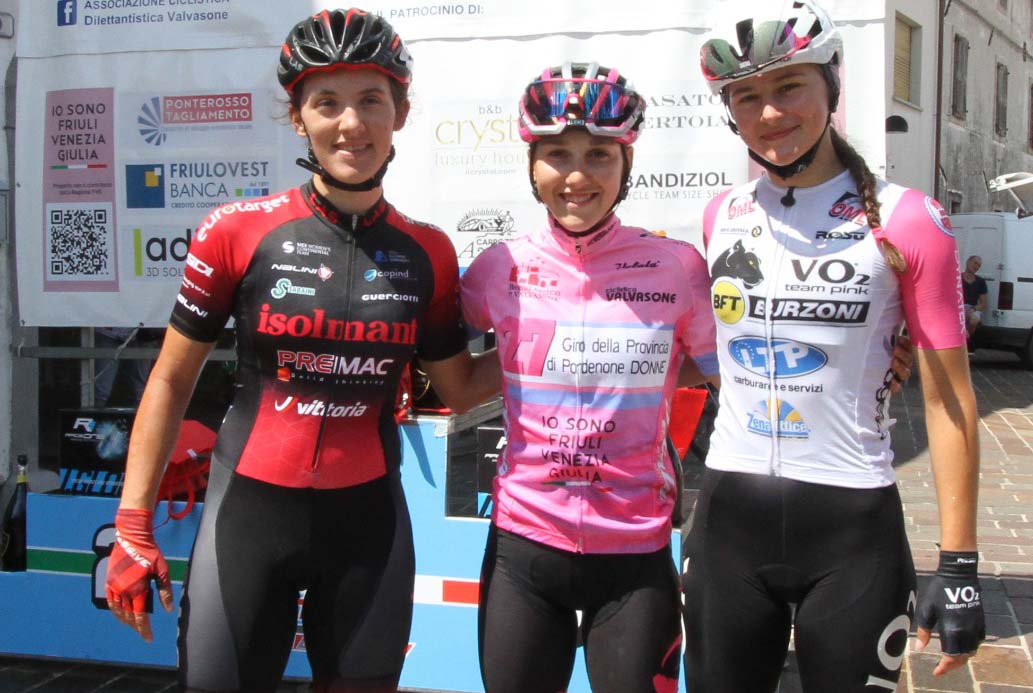 Il podio del Giro della Provincia di Pordenone Donne Open (foto Bolgan)