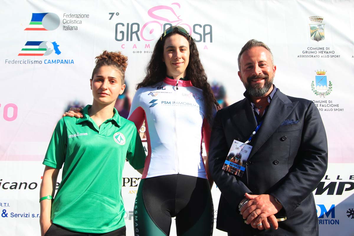 Federica Venturelli leader delle junior al Giro della Campania in Rosa (foto F. Ossola)