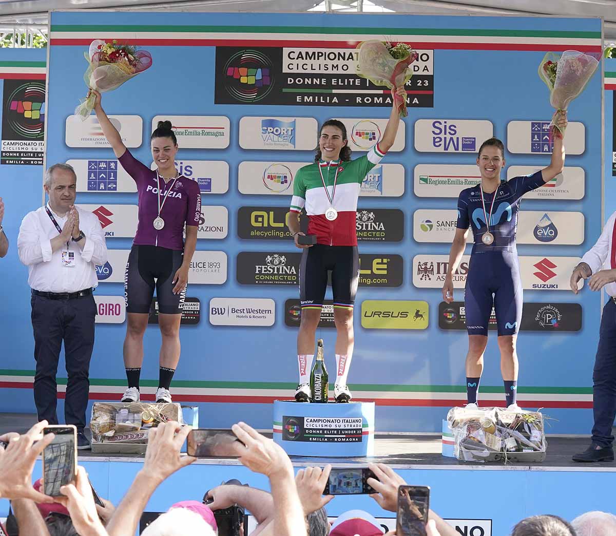 Il podio del Campionato Italiano Donne Elite 2022 a Medolla (foto Isolapress)