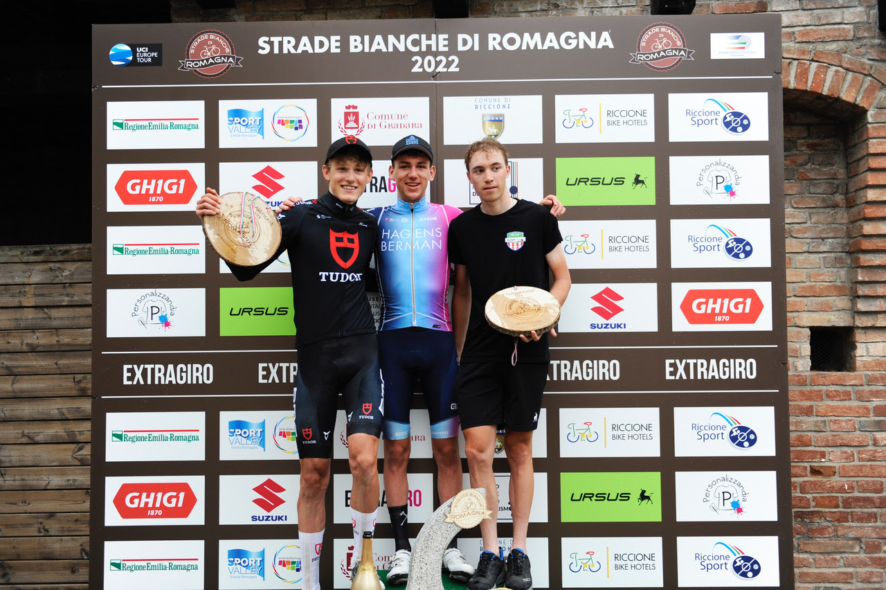 Il podio della Strade Bianche di Romagna 2022 (foto Zannon)